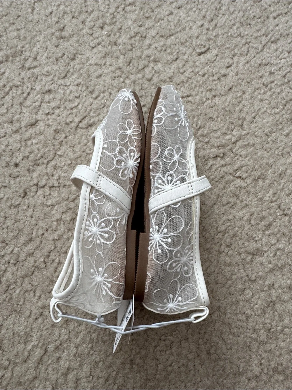 NWT Old Navy Girls White Floral Lace Mary Jane Shoes - Size 8